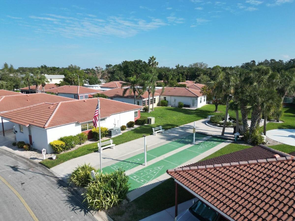 2 Bed 2 Bath Centrally Located On Siesta Key Sarasota Exterior photo